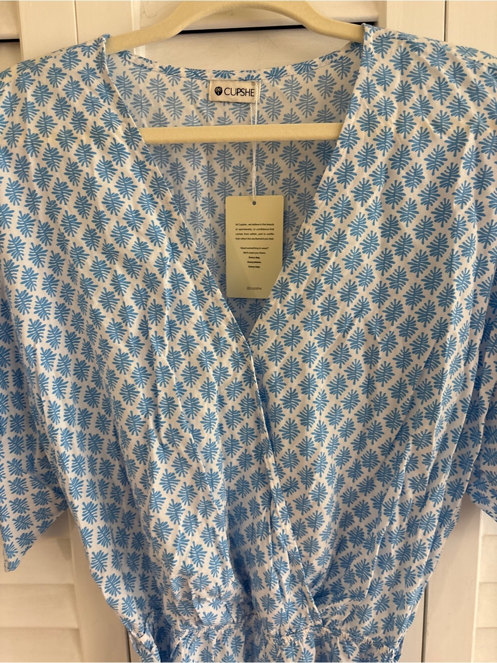 Cupshe Perspective Ornate Romper Blue and White Print Wrap Bust Shorts Romper S - Picture 6 of 15